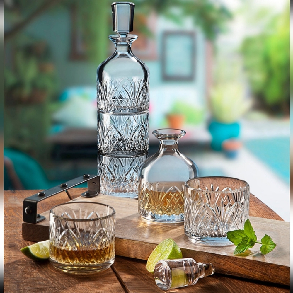 Stackable Crystal Decanter & 2 Glass Set "Dublin" Godinger Shannon NIB! DiscShip